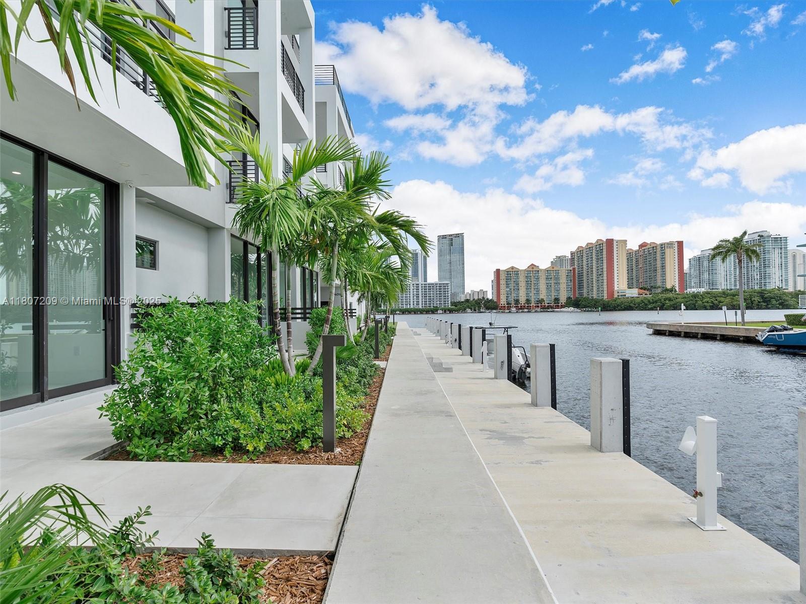 EASTERN SHORES - Residential Lease