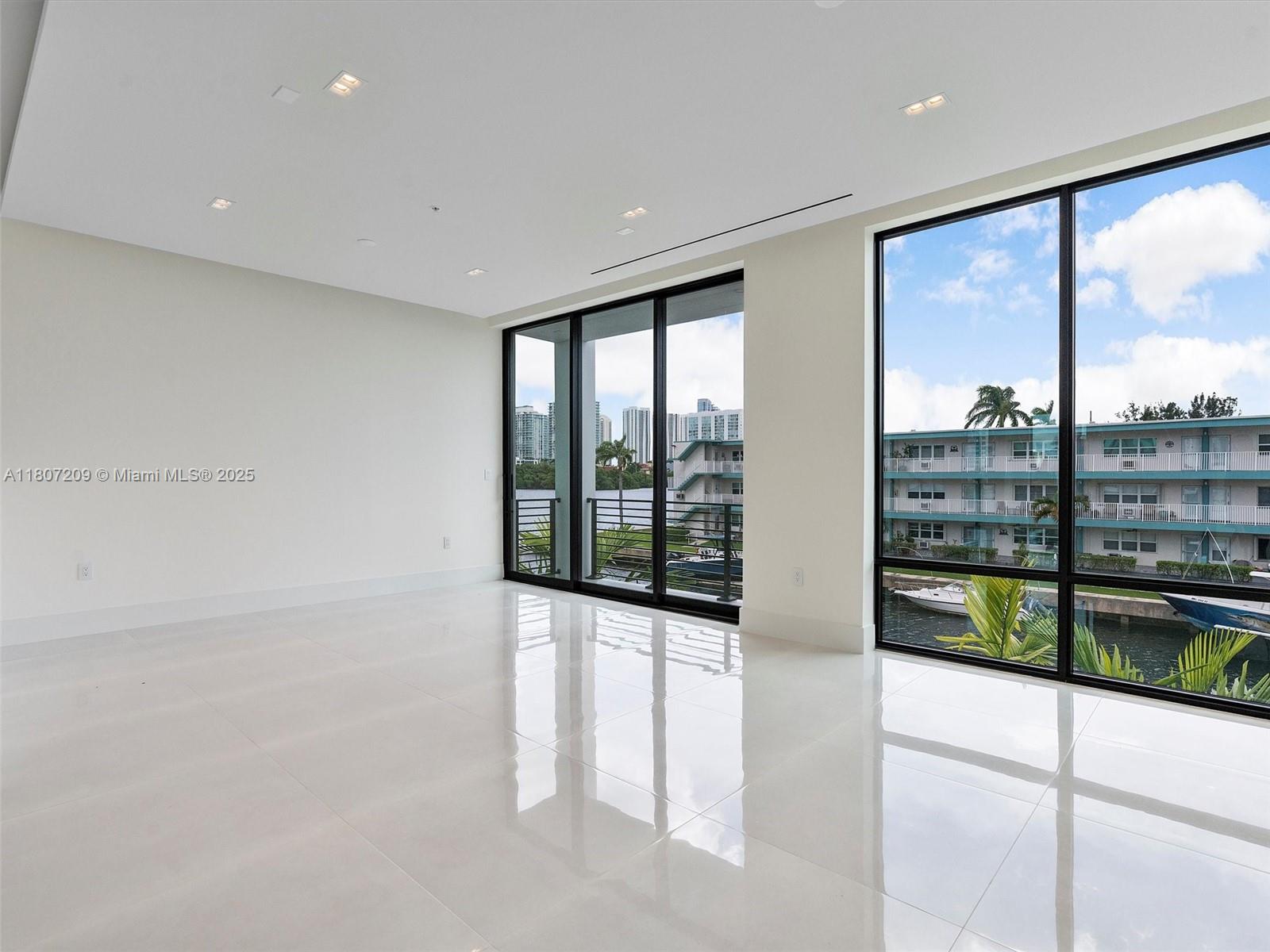 EASTERN SHORES - Residential Lease