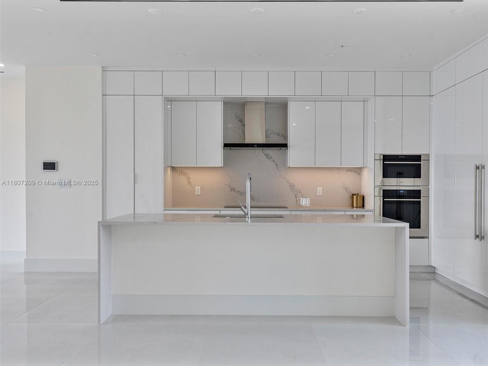 EASTERN SHORES - Residential Lease