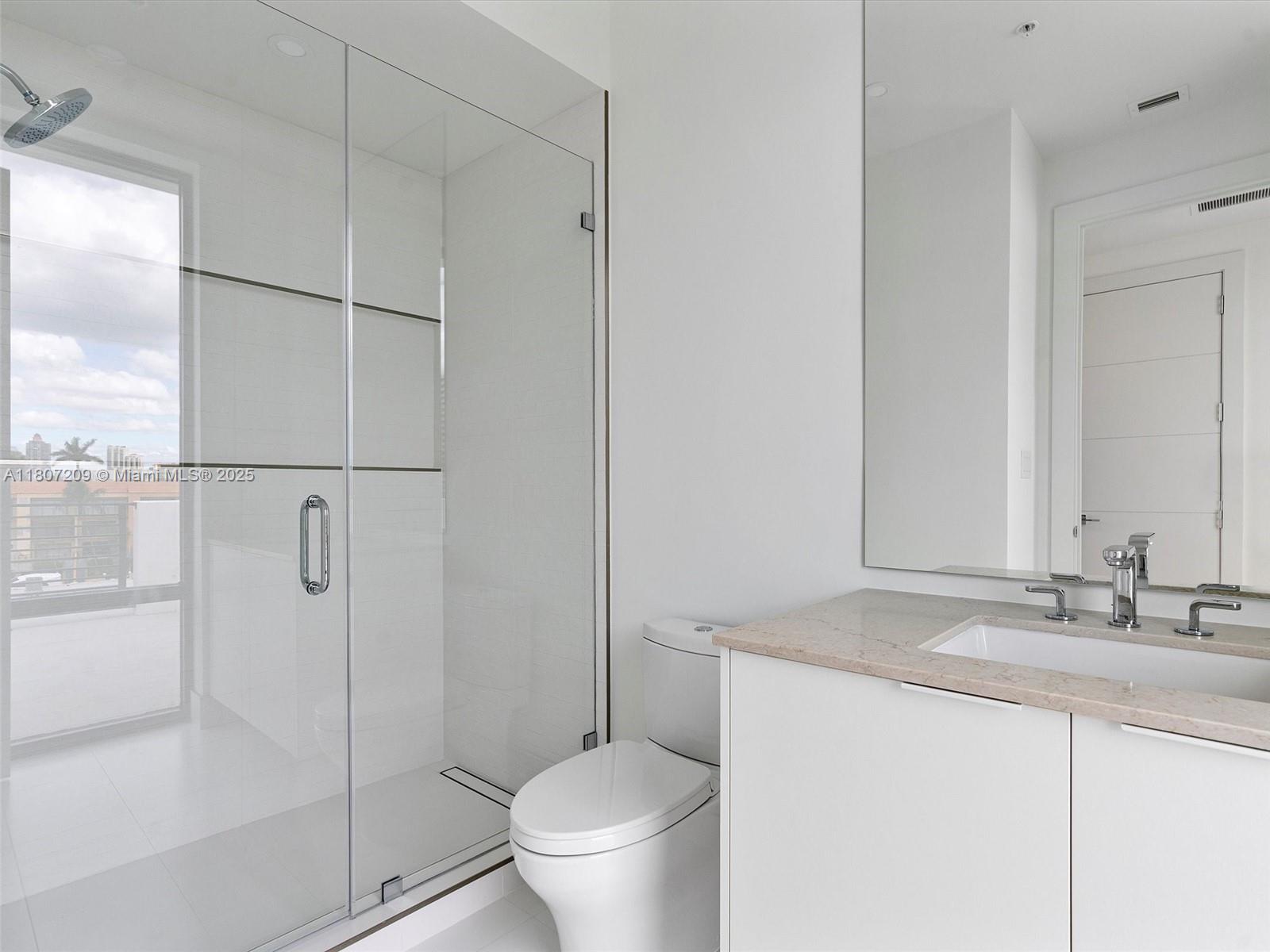 EASTERN SHORES - Residential Lease