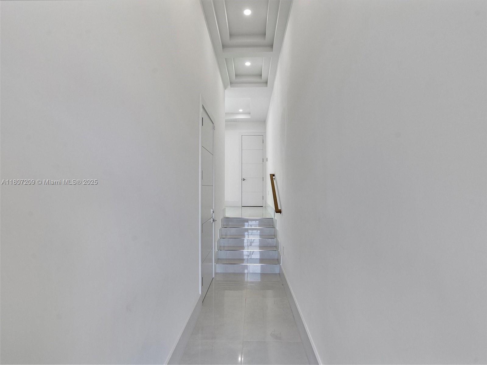 EASTERN SHORES - Residential Lease