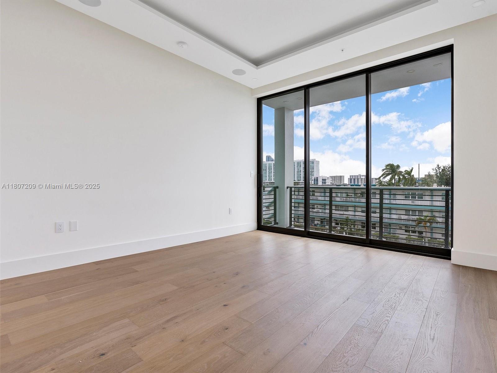 EASTERN SHORES - Residential Lease