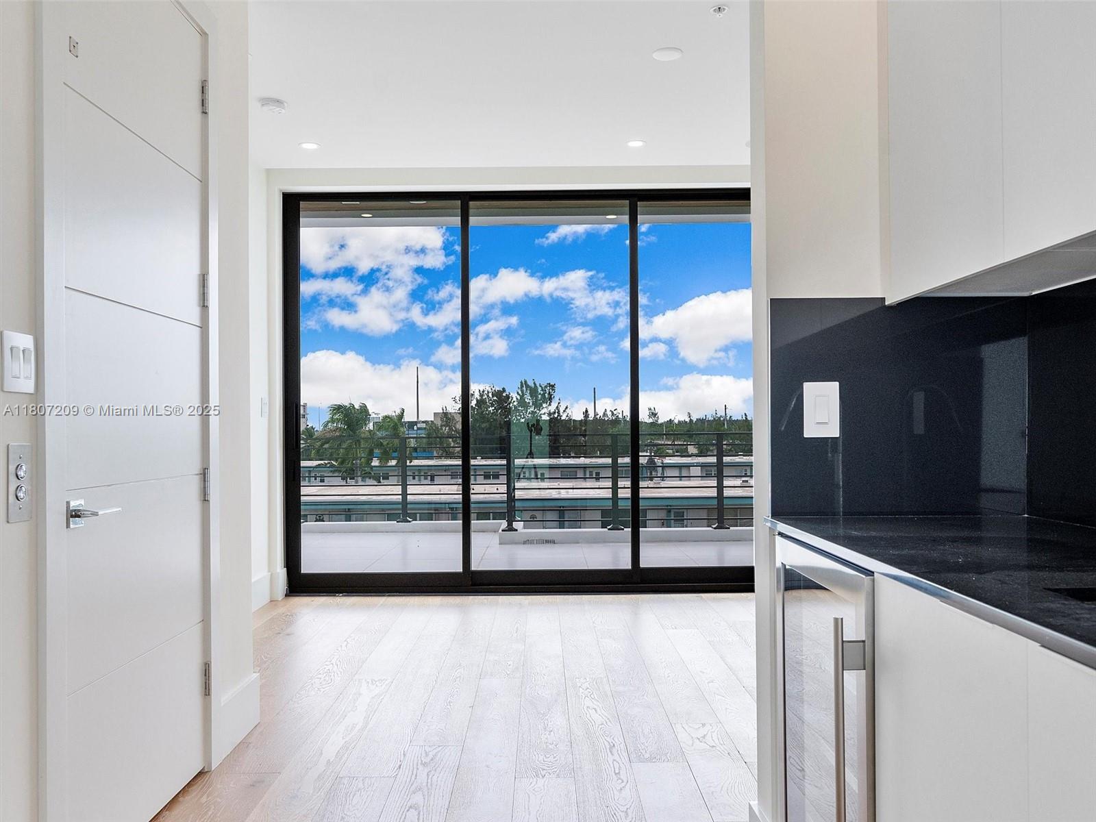 EASTERN SHORES - Residential Lease