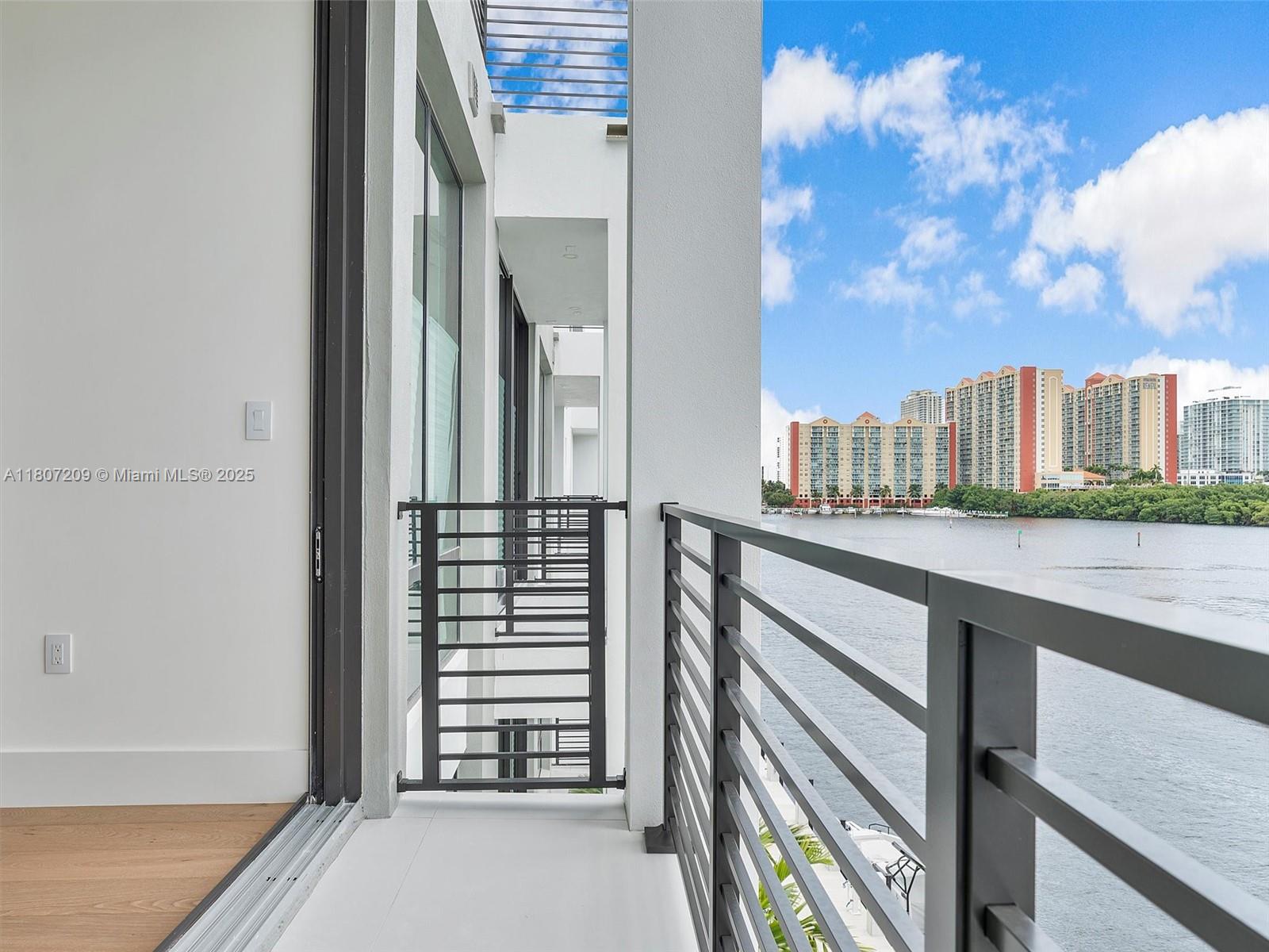 EASTERN SHORES - Residential Lease