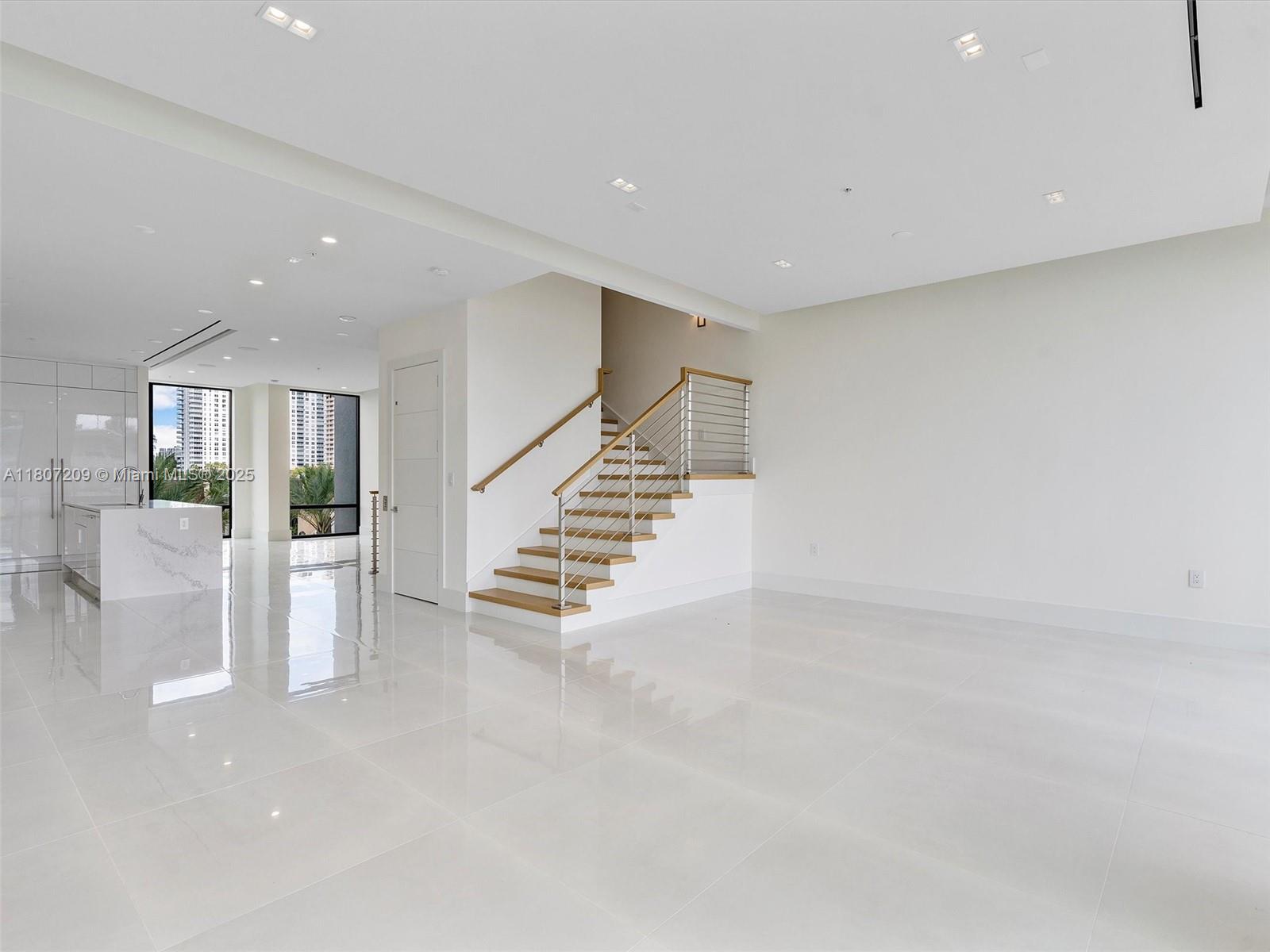 EASTERN SHORES - Residential Lease