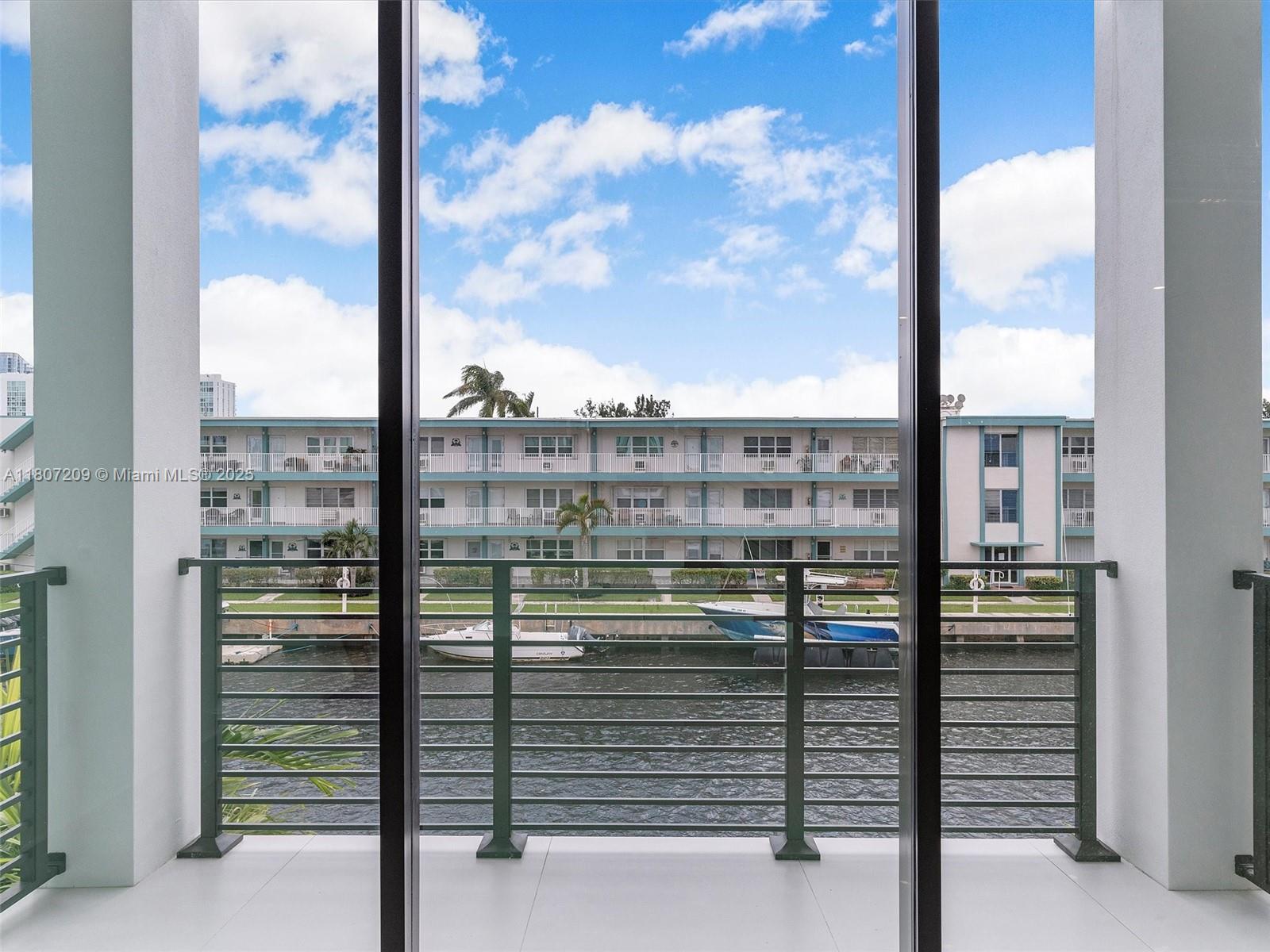 EASTERN SHORES - Residential Lease