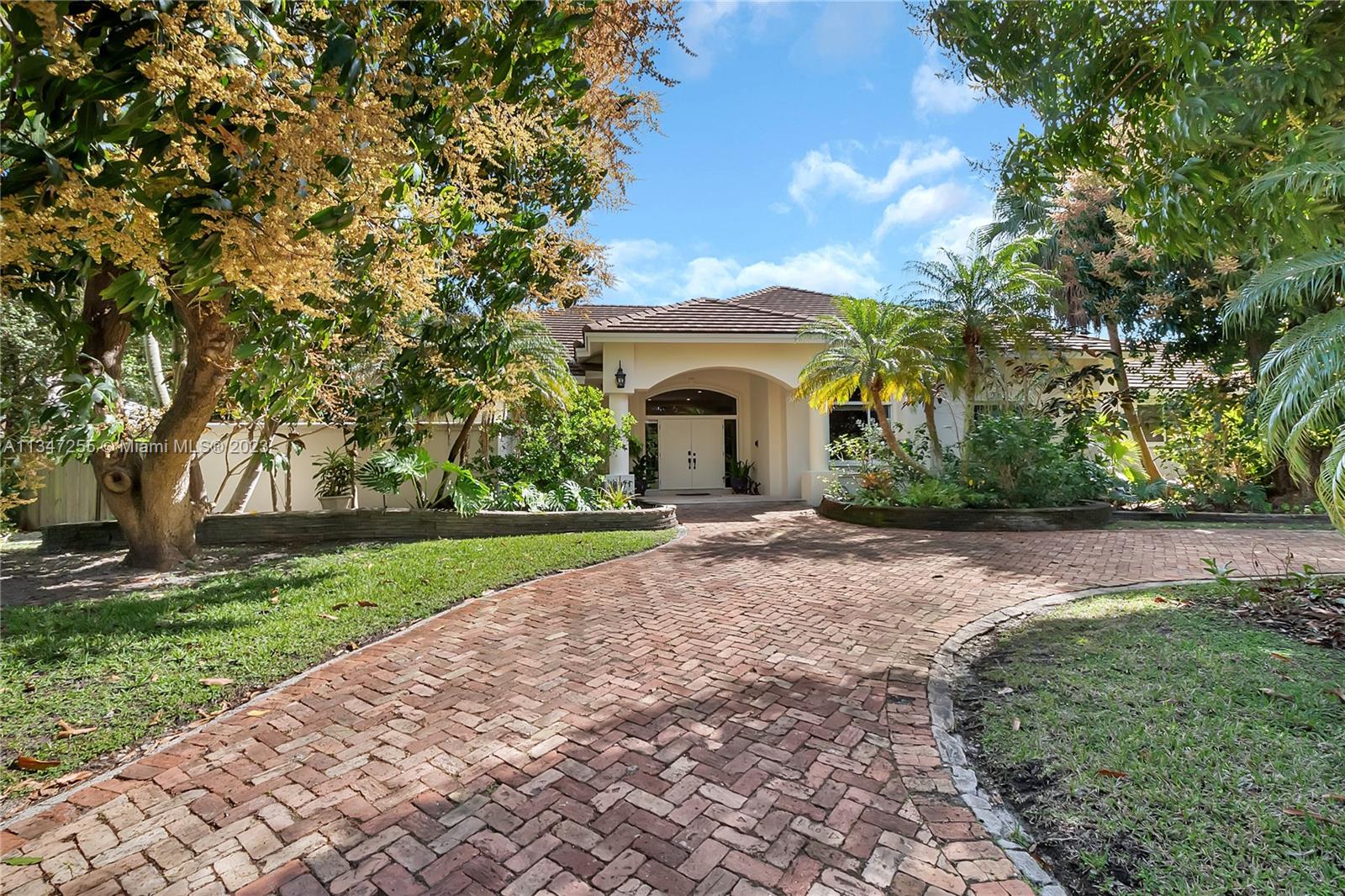 Photo 1 of 31 of 16671 SW 79th Ct house