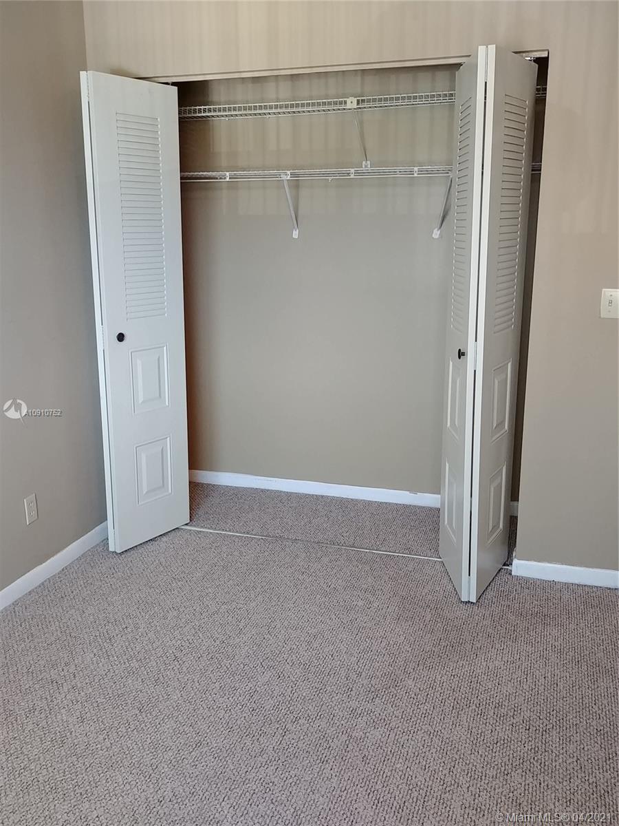 VISCONTI CONDO - Residential
