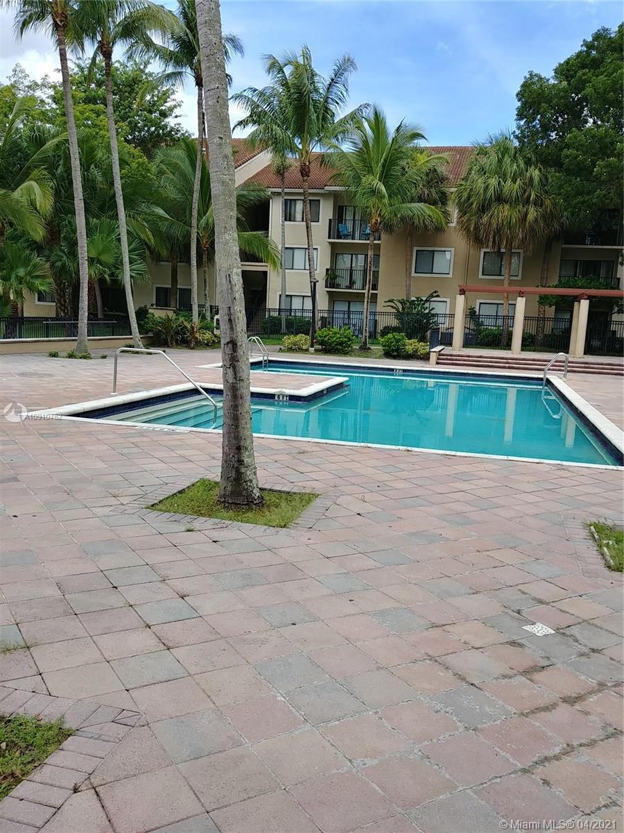 VISCONTI CONDO - Residential