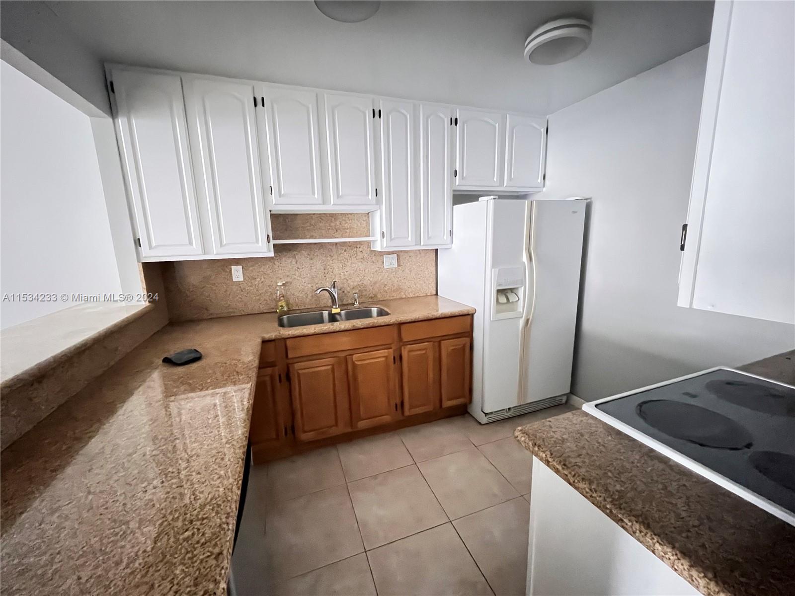 PLAZA TOWERS SOUTH CONDO - Residential Lease