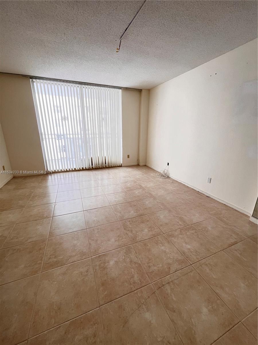PLAZA TOWERS SOUTH CONDO - Residential Lease