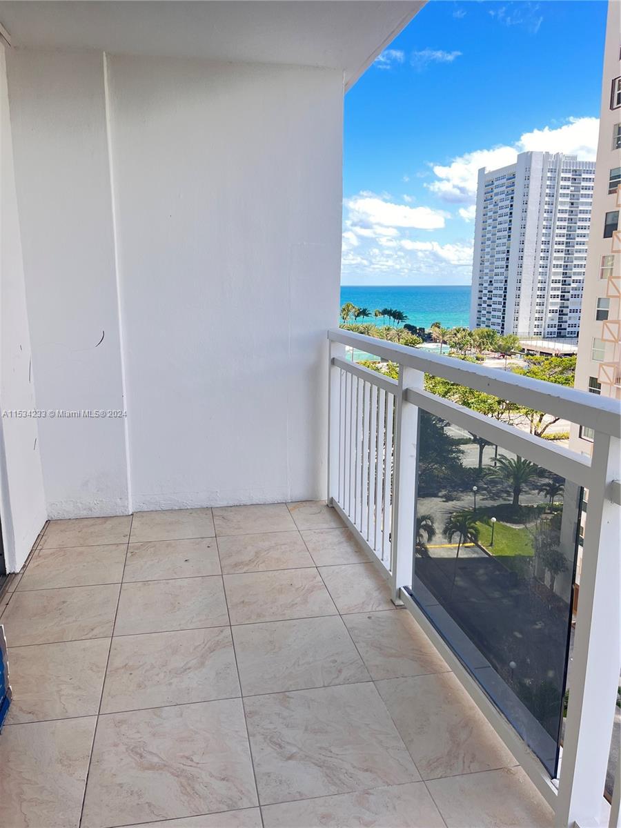 PLAZA TOWERS SOUTH CONDO - Residential Lease