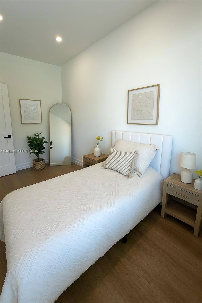 COMMERCIAL SUB - Residential Lease