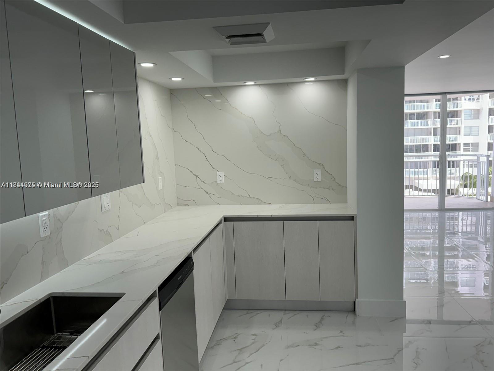 Luxurious 2/2 Renovated Apartment in Aventura's Icon Building
Experience unparalleled luxury in this fully renovated 2-bedroom, 2-bathroom, 1251 sq/ft apartment at Plaza del Prado, Aventura's iconic address. This unit boasts 100% renovation with a brand-new AC, imported porcelain floors, and a state-of-the-art kitchen featuring imported cabinets and brand-new appliances. Enjoy LED lighting throughout and a modern bathroom with a rainfall shower, sleek sink, and anti-fog mirrors.
Beyond your stunning unit, the building offers an array of exceptional amenities: two pools, a great gym, tennis courts, a card room, library, mini-market, and even a beauty parlor. Laundry is on the floor.