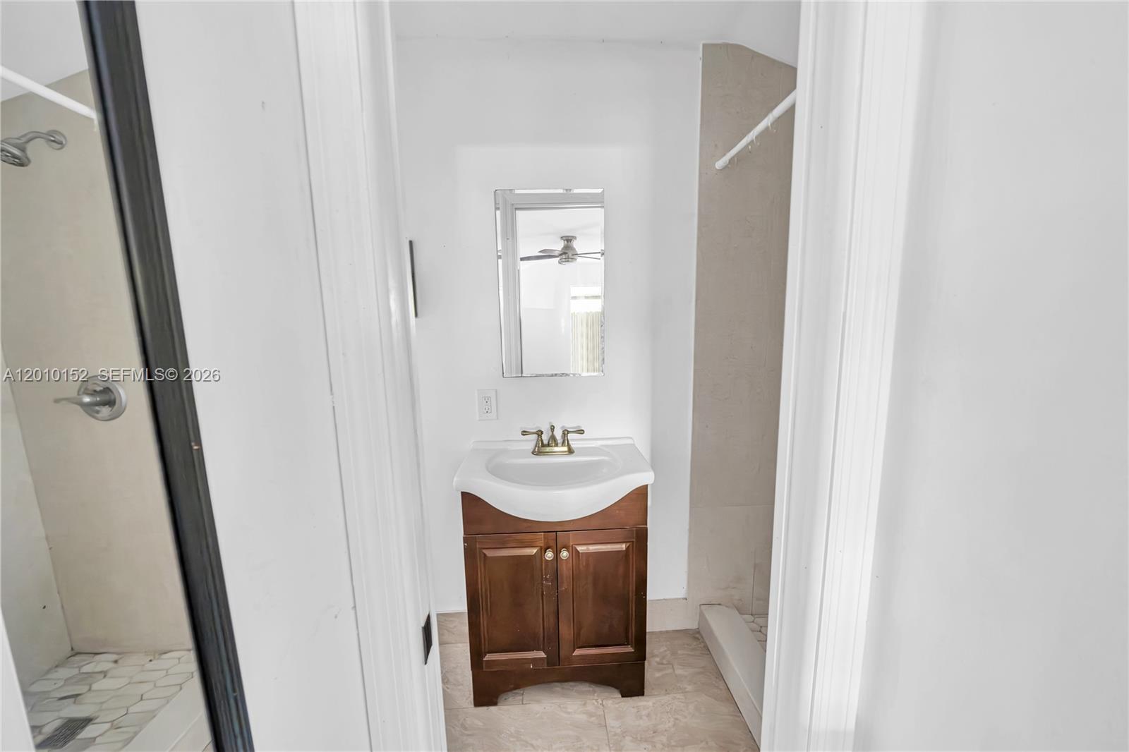 CARTERS ADDN TO C GR - Residential