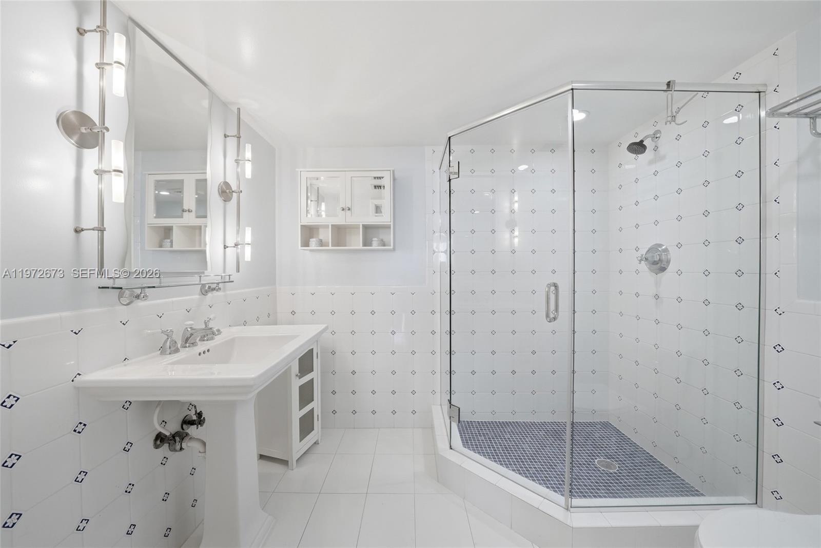 BRICKELL KEY II CONDO - Residential Lease