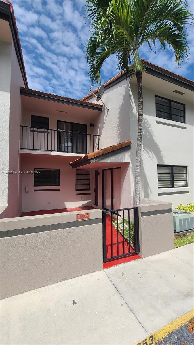 KENDALL LKS E LAKEVIEW TH - Residential Lease