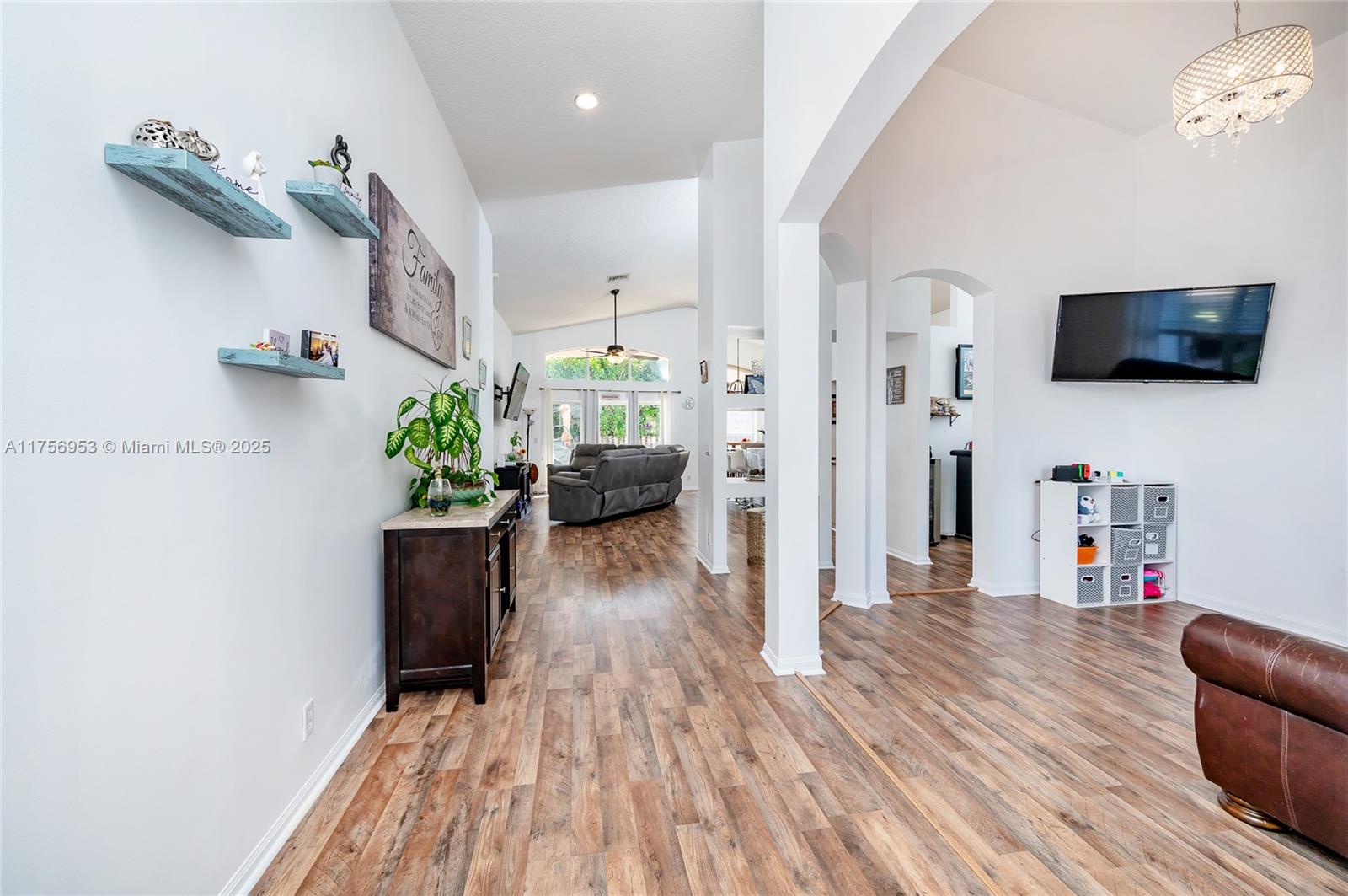 Property for Sale at 1541 Sw 190th Ave, Pembroke Pines, Miami-Dade County, Florida - Bedrooms: 5 
Bathrooms: 4  - $820,000