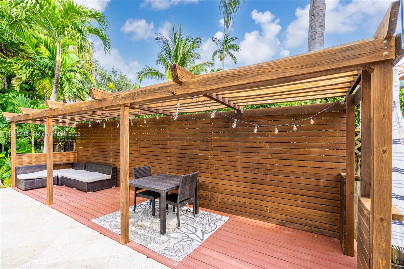 RHODES AMD NEW BISC - Residential