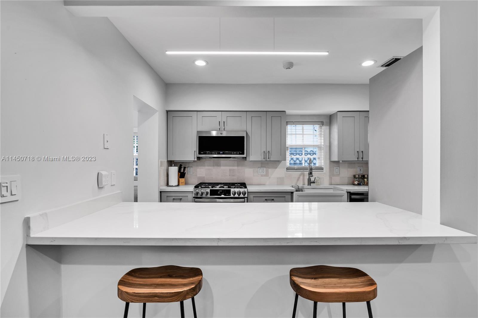 RHODES AMD NEW BISC - Residential