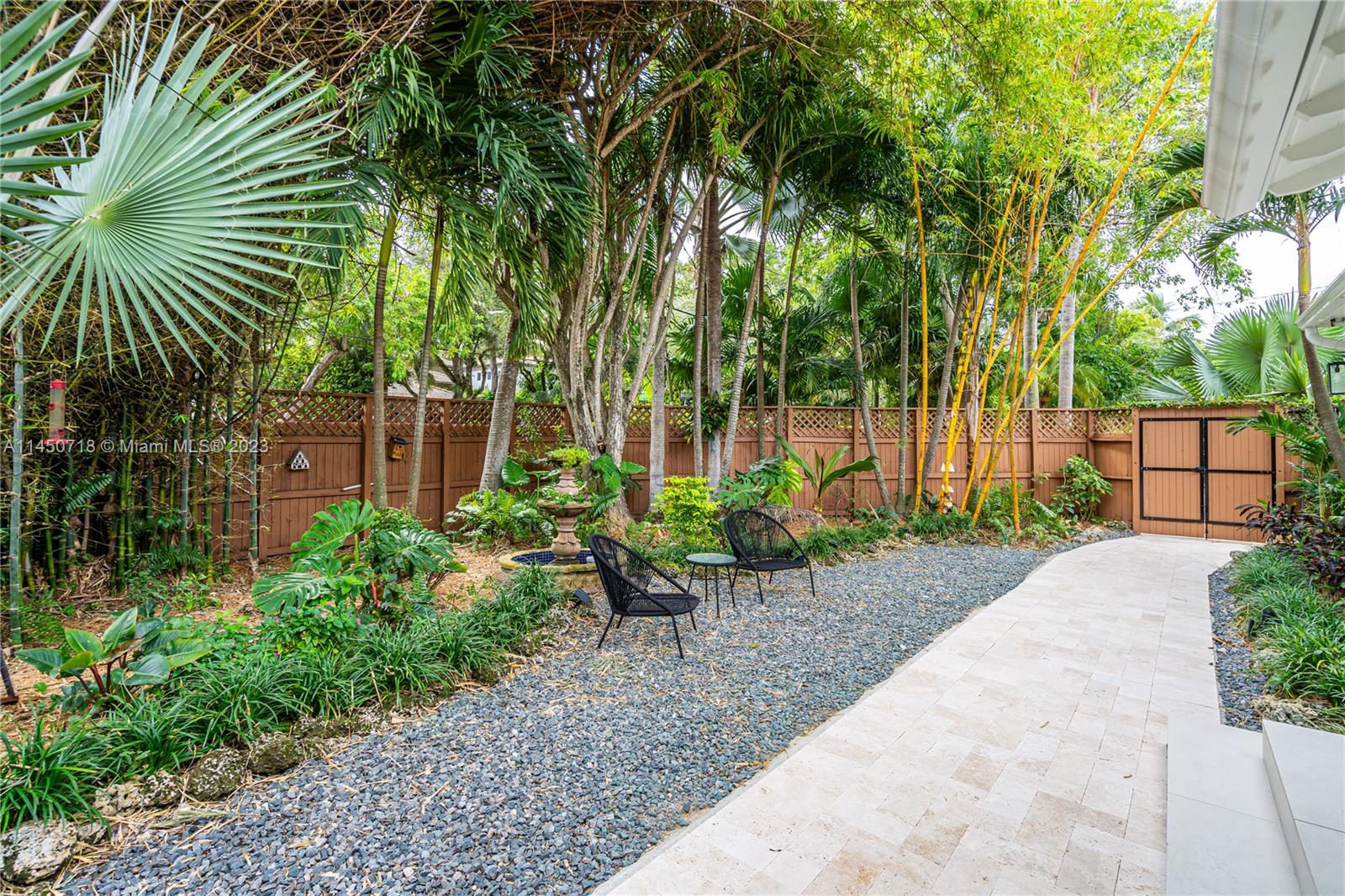 RHODES AMD NEW BISC - Residential