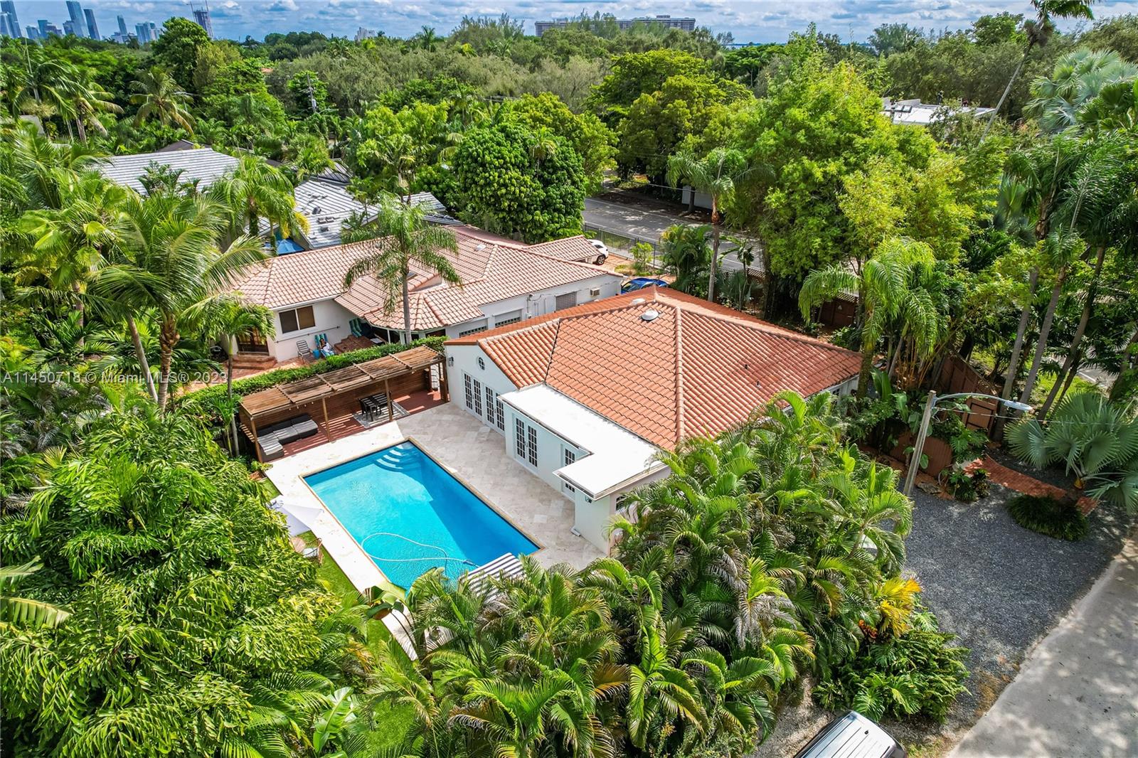 RHODES AMD NEW BISC - Residential