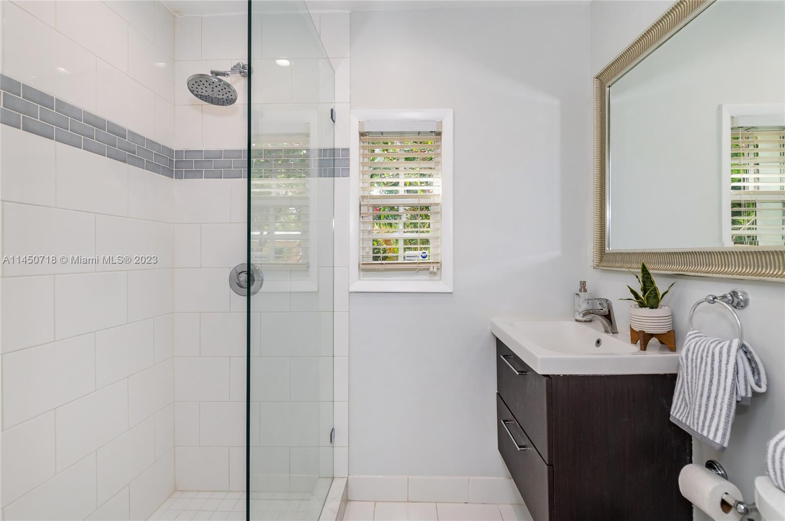 RHODES AMD NEW BISC - Residential