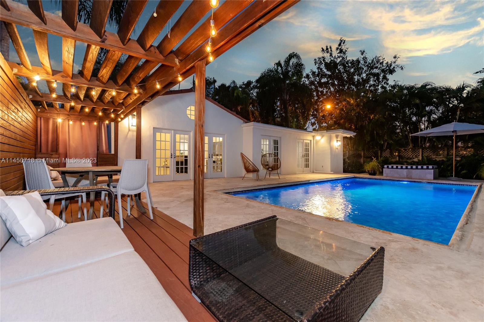 RHODES AMD NEW BISC - Residential