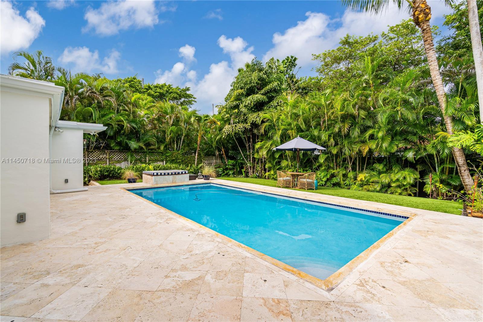 RHODES AMD NEW BISC - Residential