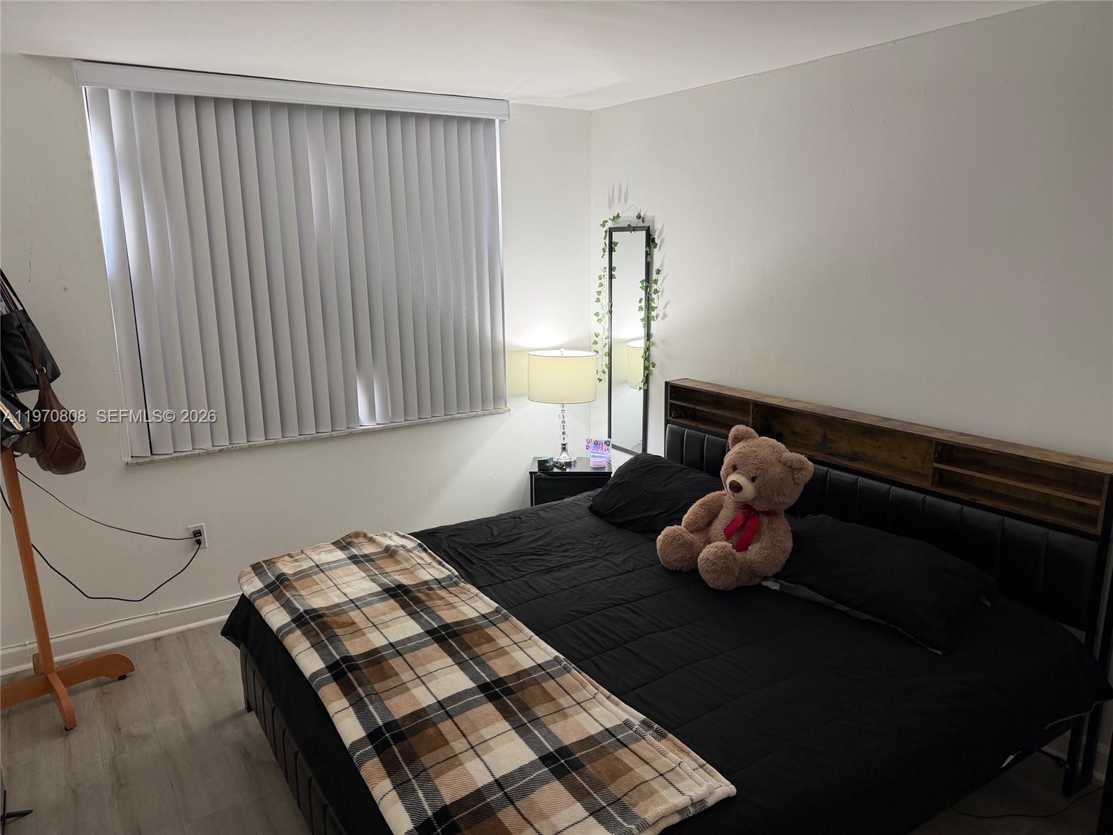 VILLAGE AT THE FALLS COND - Residential