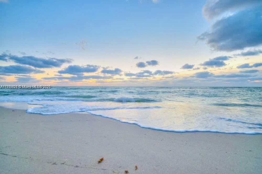 6424 COLLINS BLDG CONDO - Residential