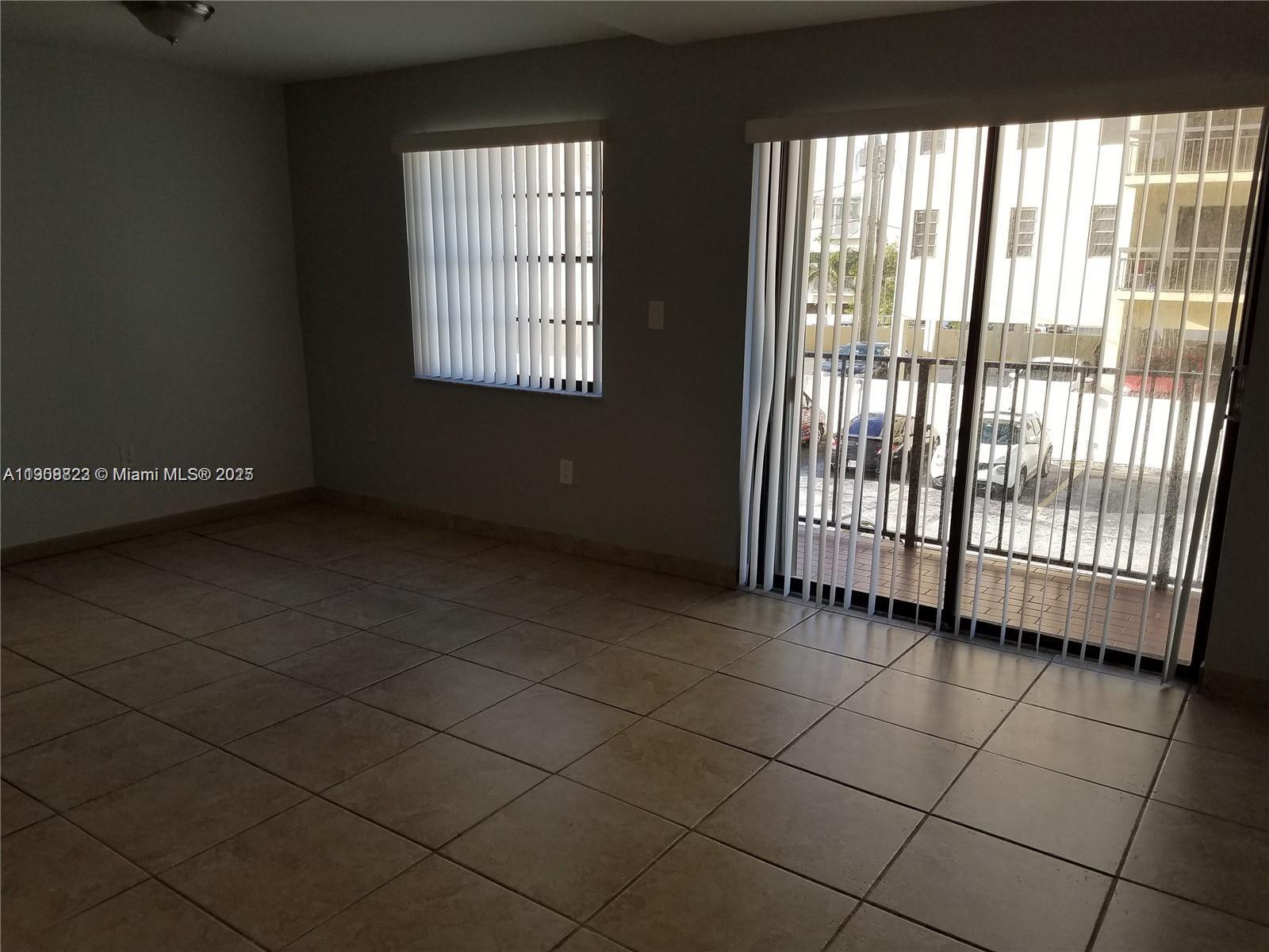 6424 COLLINS BLDG CONDO - Residential