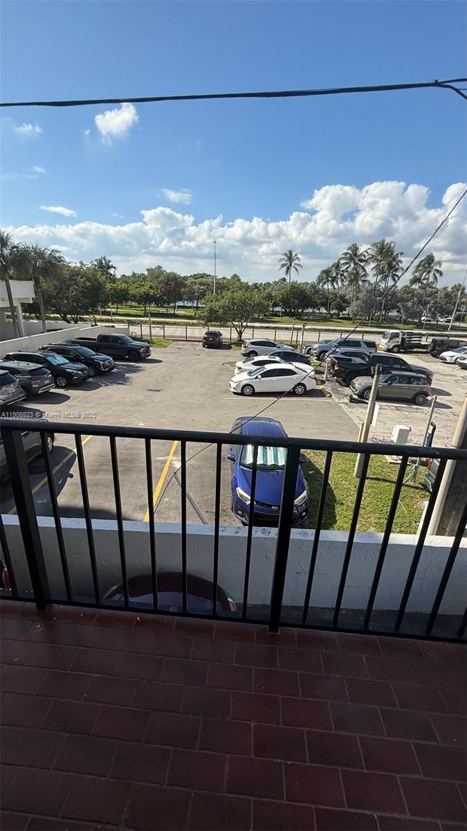 6424 COLLINS BLDG CONDO - Residential