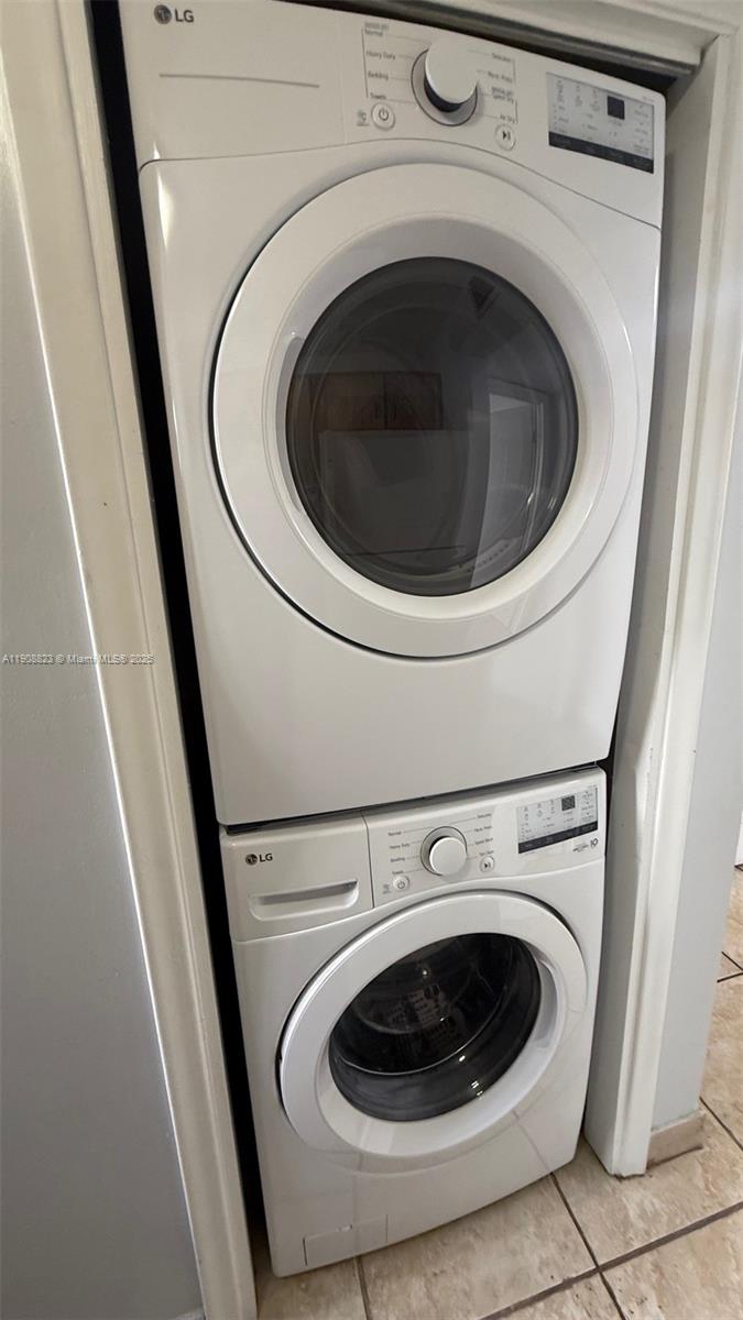 6424 COLLINS BLDG CONDO - Residential