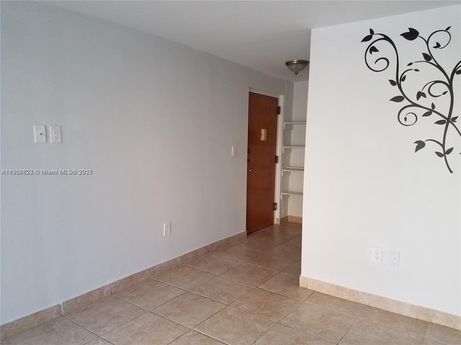 6424 COLLINS BLDG CONDO - Residential