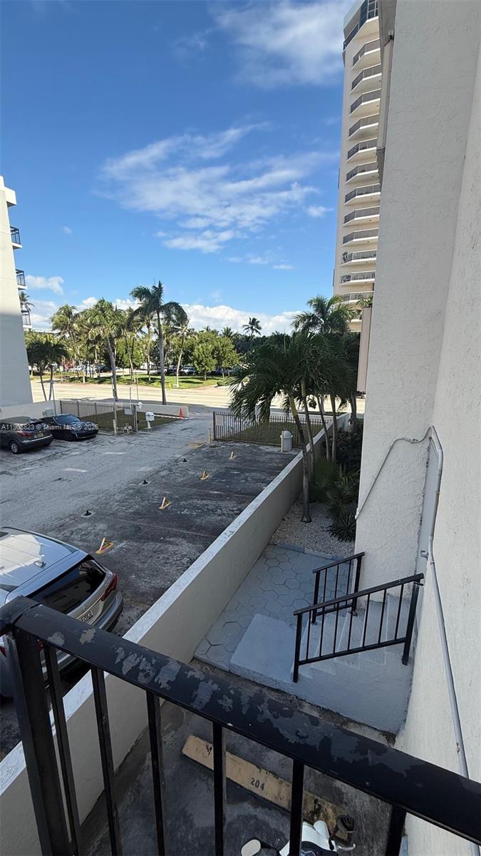 6424 COLLINS BLDG CONDO - Residential