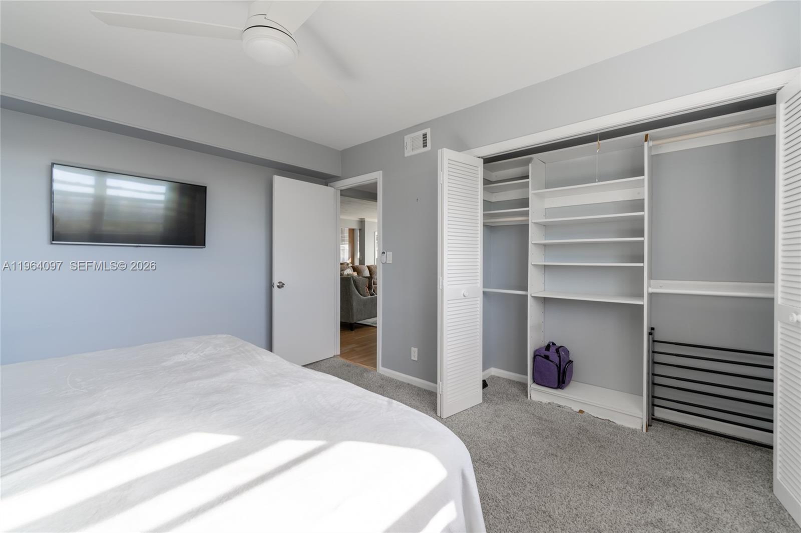 VILLA LAGO CONDO APTS - Residential