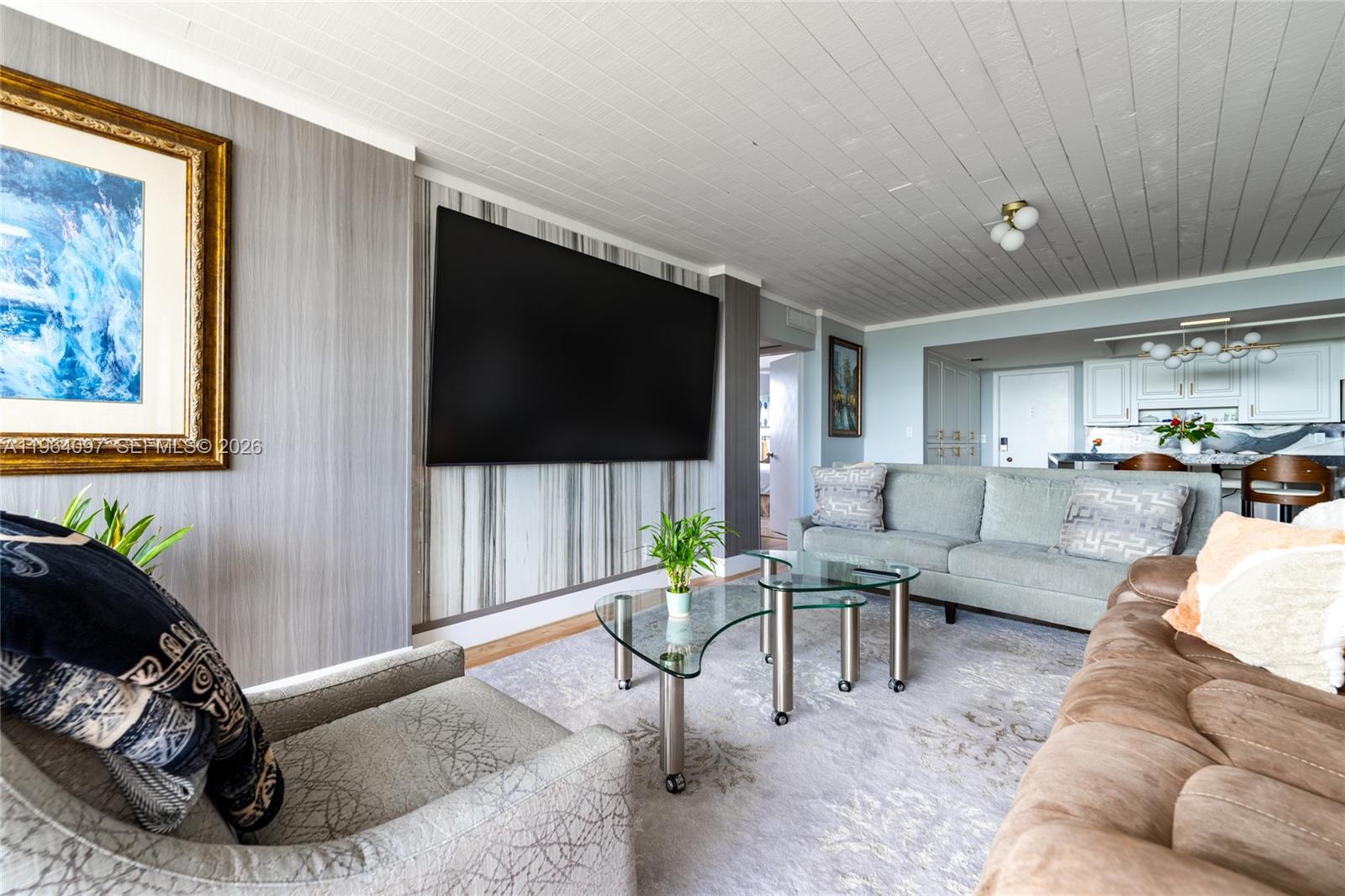 VILLA LAGO CONDO APTS - Residential