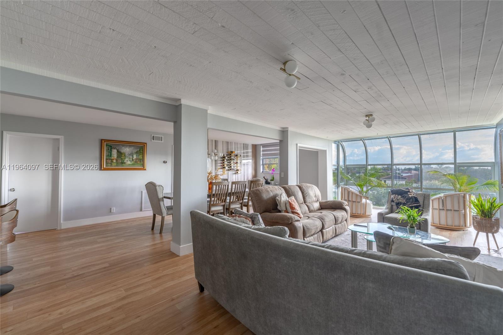 VILLA LAGO CONDO APTS - Residential