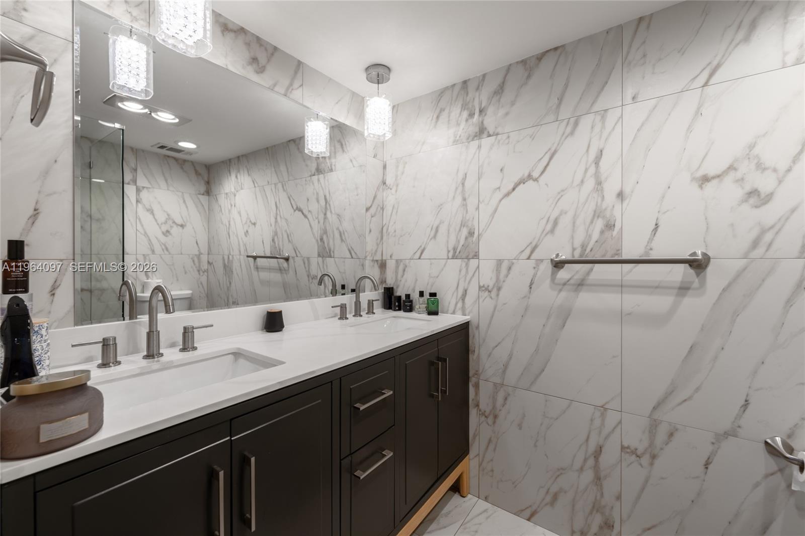 VILLA LAGO CONDO APTS - Residential