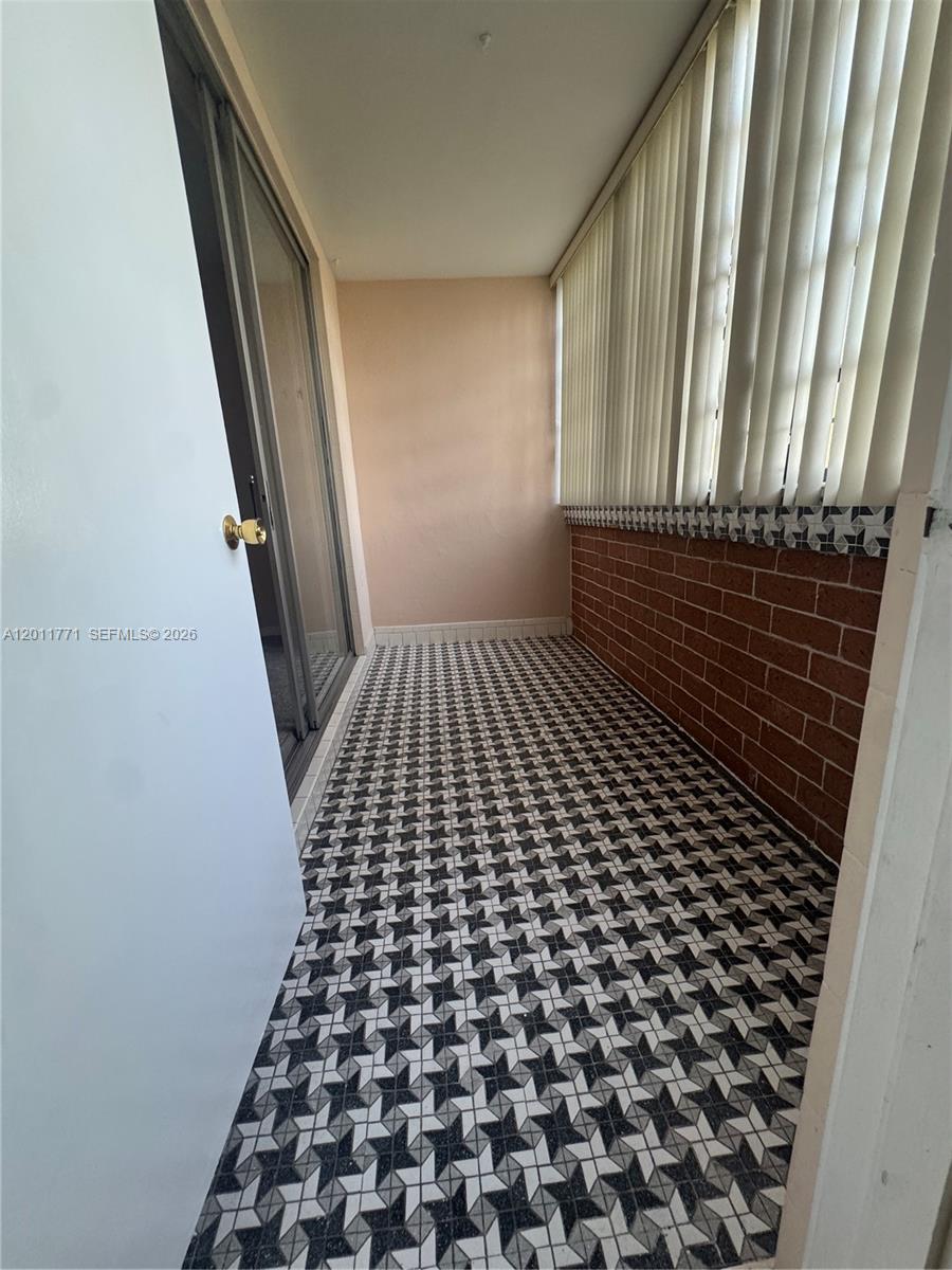 FOURTH MOORINGS CONDO - Residential