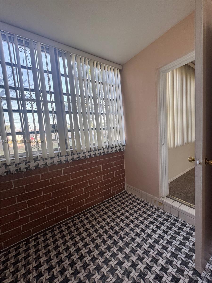 FOURTH MOORINGS CONDO - Residential