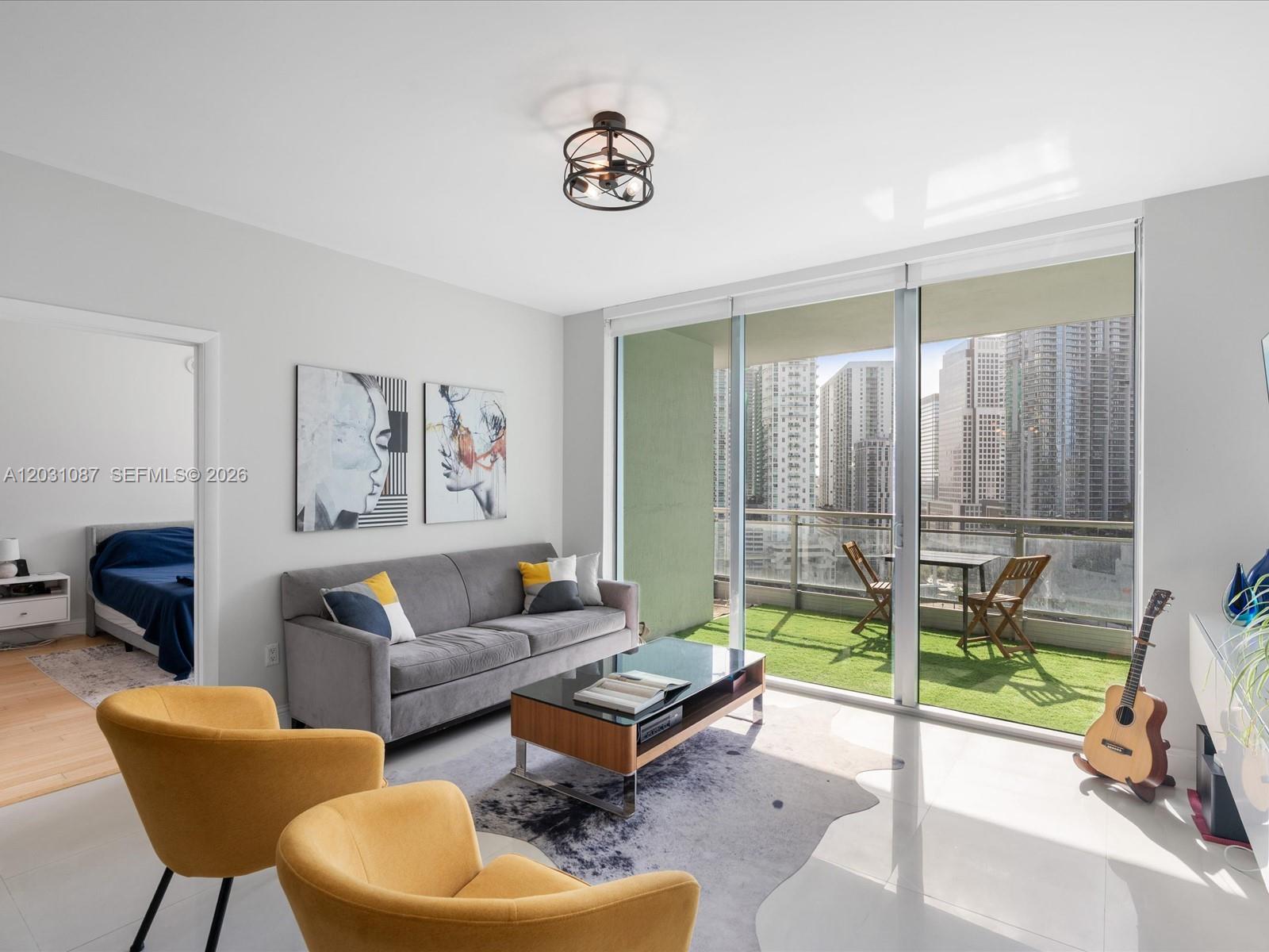 90 SW 3rd St 2015