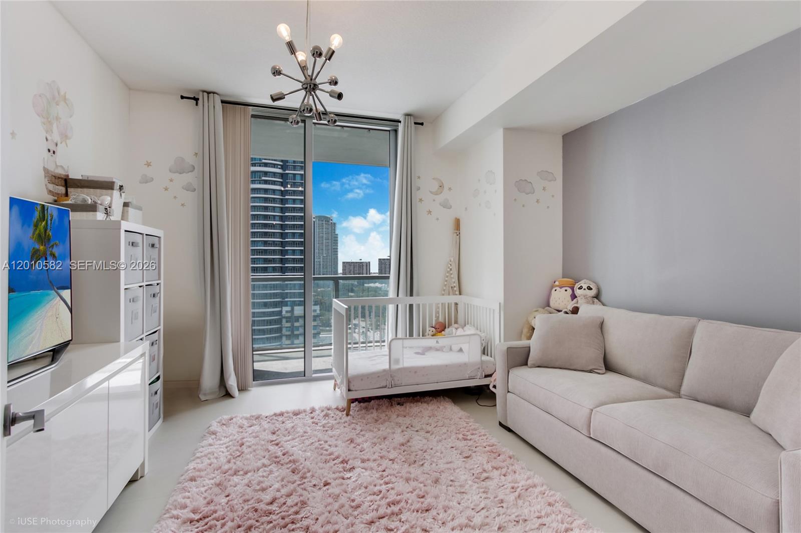 THE AXIS ON BRICKELL COND - Residential