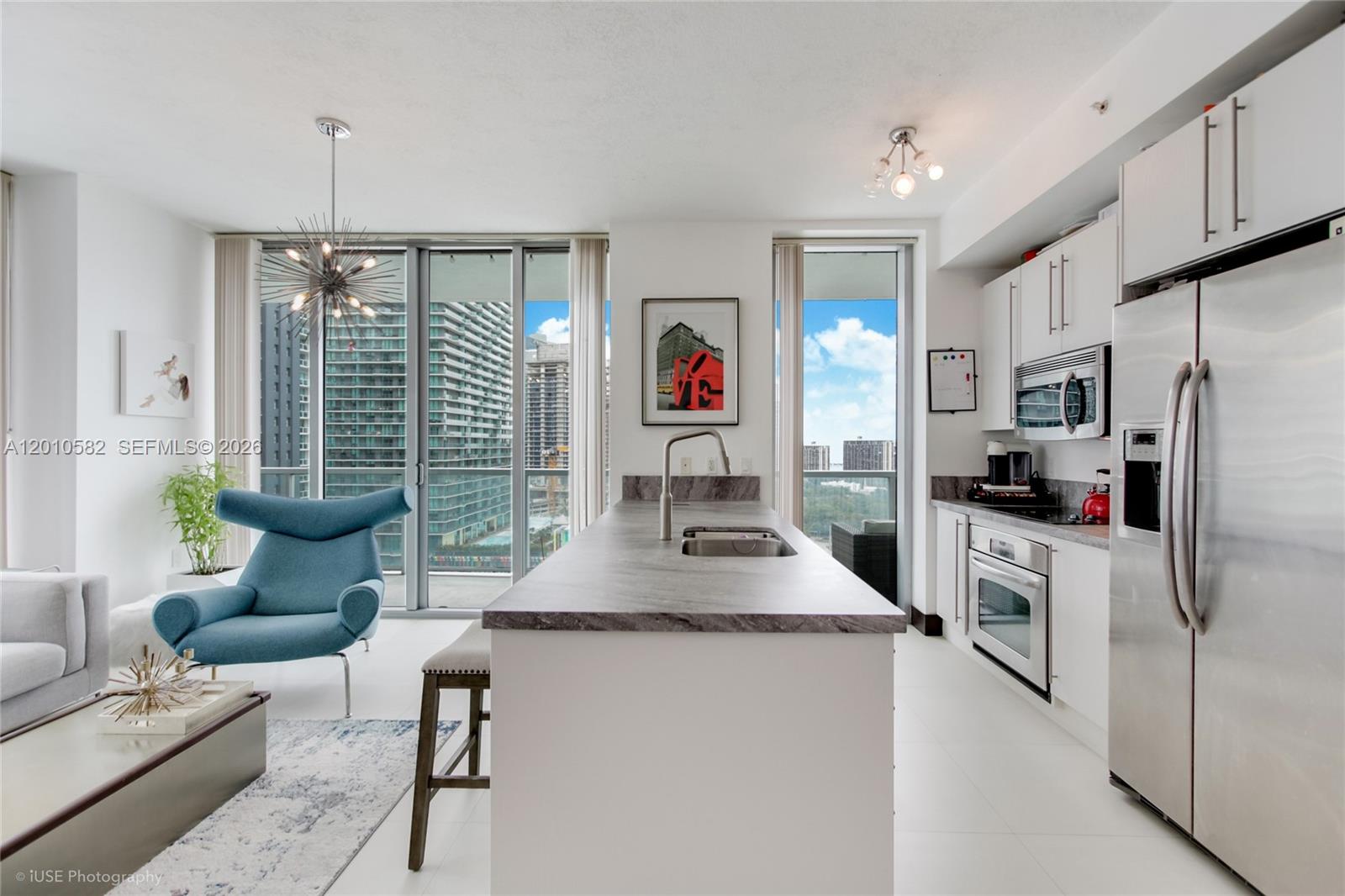 THE AXIS ON BRICKELL COND - Residential
