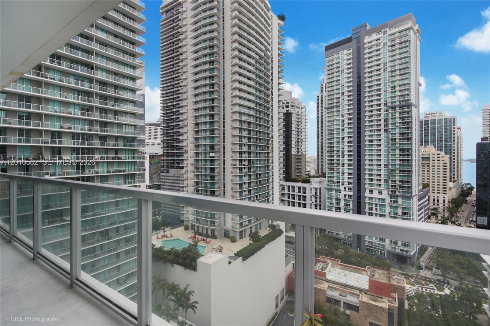 THE AXIS ON BRICKELL COND - Residential