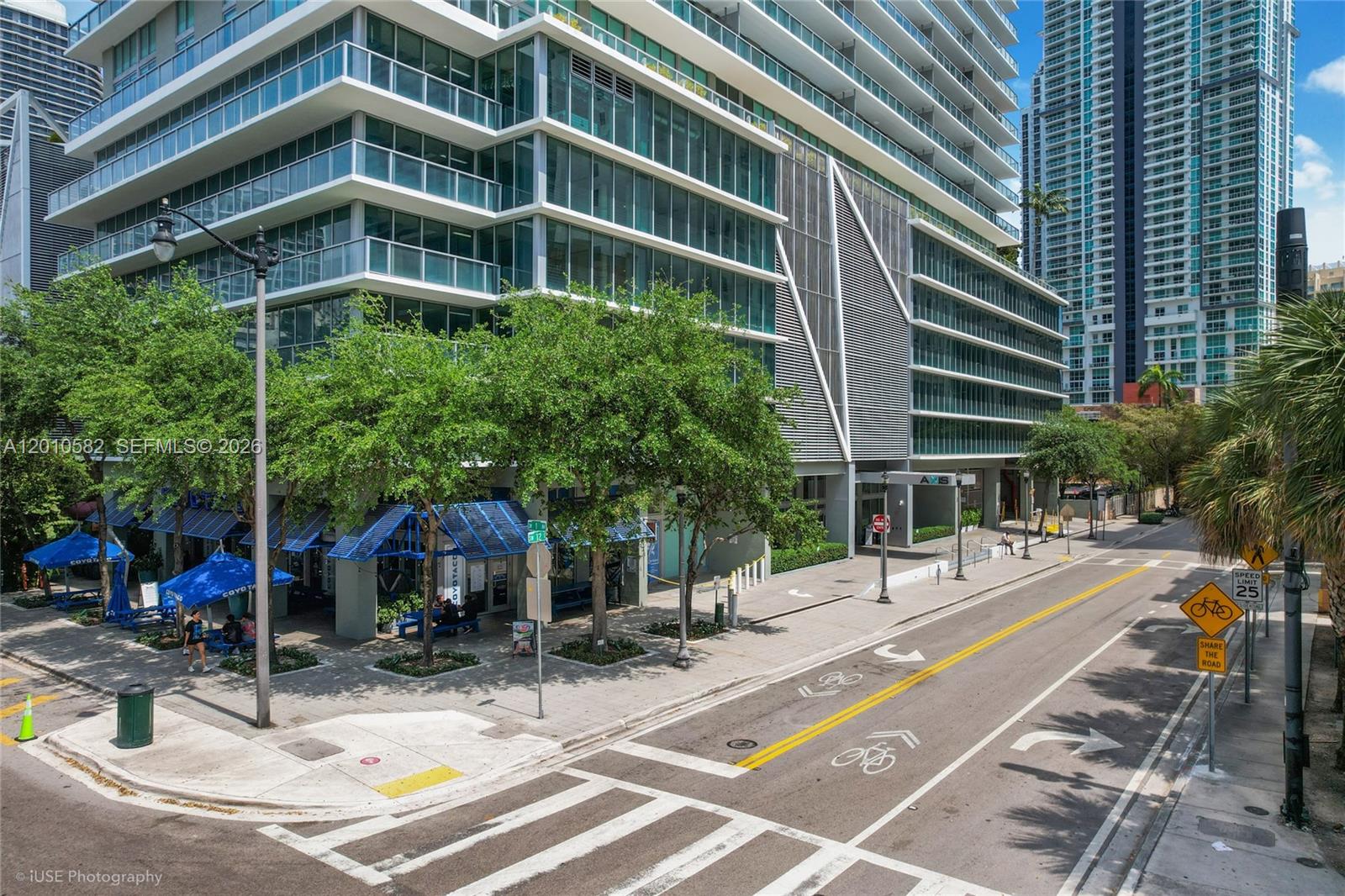 THE AXIS ON BRICKELL COND - Residential
