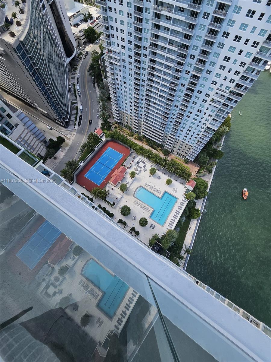 THE MARK ON BRICKELL COND - Residential Lease