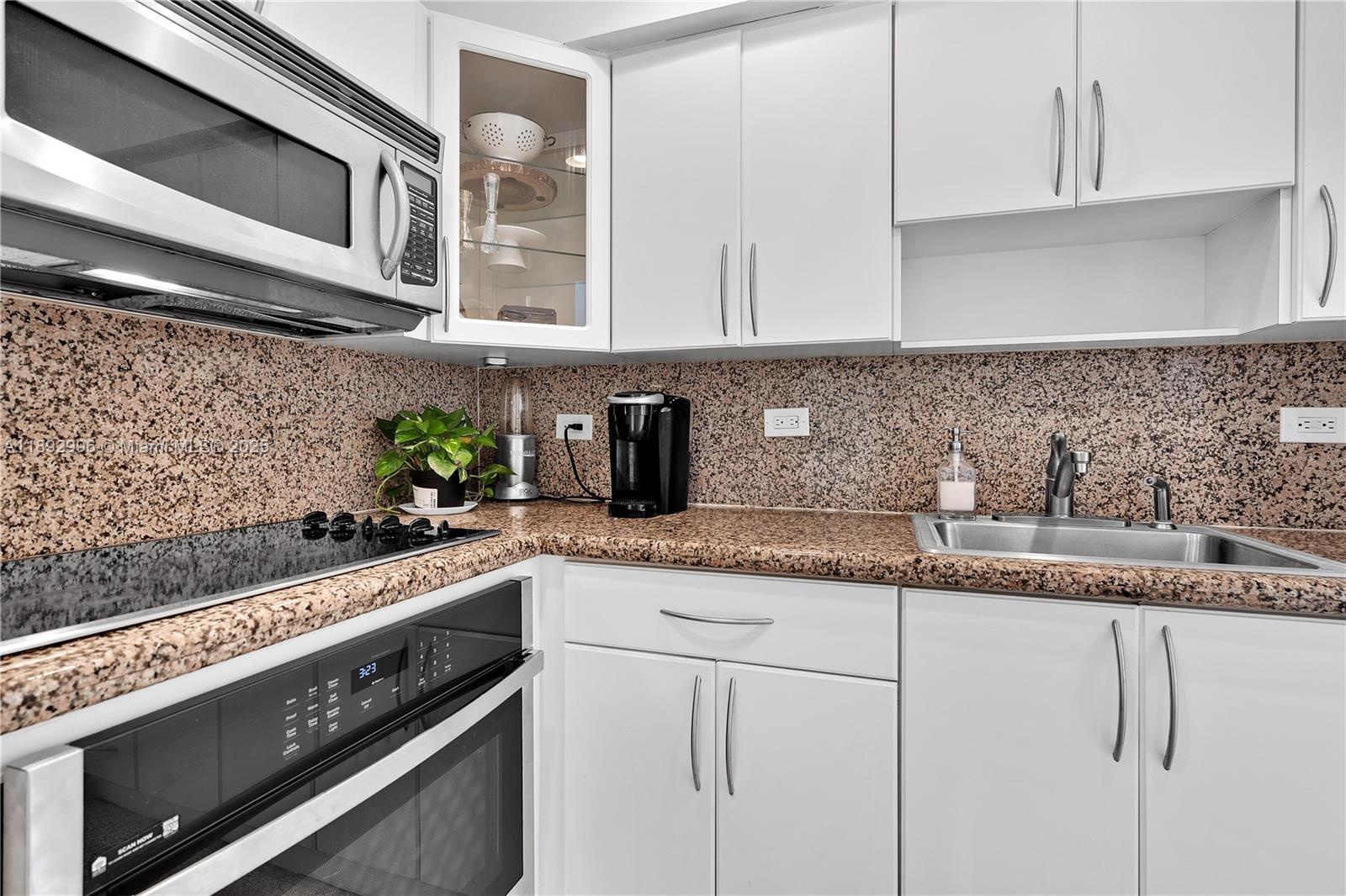 SUMMIT CONDO - Residential Lease