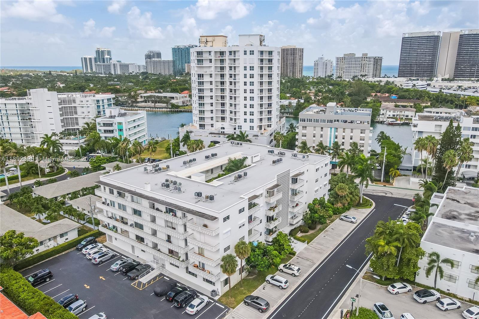 SUMMIT CONDO - Residential Lease